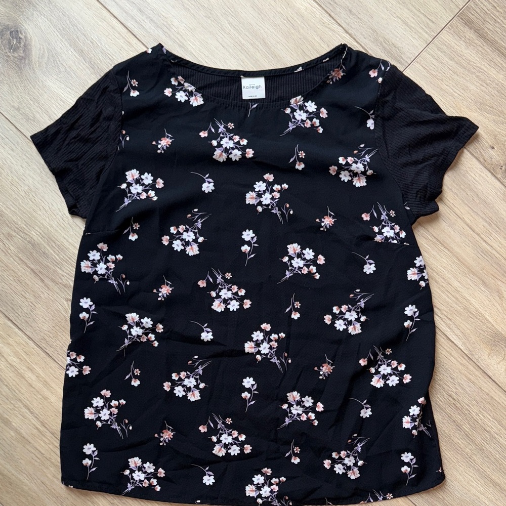 KAILEIGH Flowy Short Sleeve Silky Floral Print Ribbed T Shirt Blouse